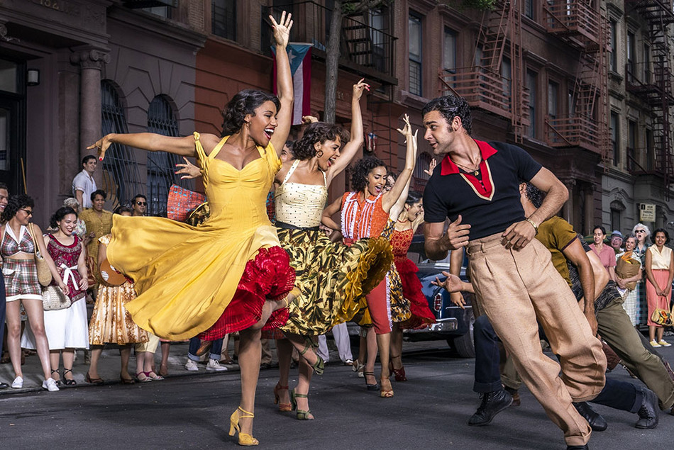 A scene from West Side Story (2021)